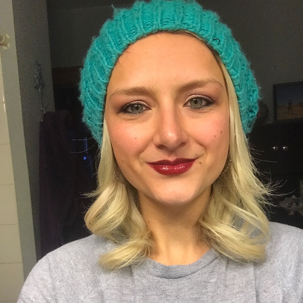 Meet your Posher, Mia